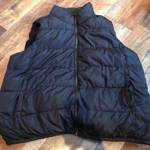 Old navy plus size maternity puff vest